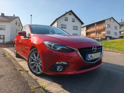 Gebraucht Mazda 3 Sports-Line 150 PS (110 kW) 2014 Rot Limousine