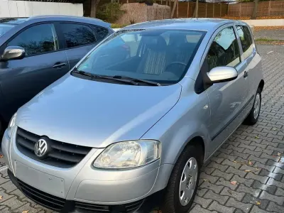 Używany VW Fox 55 KM (40 kW) 2005 Srebrny Hatchback