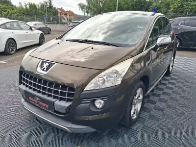 Gebraucht Peugeot 3008 Platinum 156 PS (114 kW) 2011 Braun Kombi