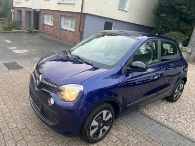 Używany Renault Twingo LIMITED 69 KM (50 kW) 2018 Purpurowy Hatchback