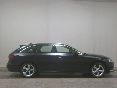 Gebraucht Audi A4 Advanced Plus 204 PS (150 kW) 2023 Schwarz Kombi