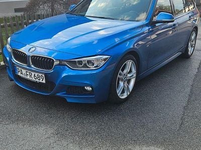 Second-hand BMW 330 Sport Line 258 CP (189 kW) 2014 Albastru Break