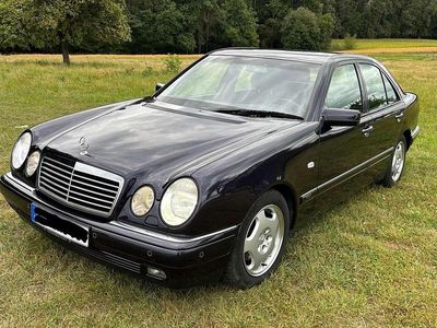 Mercedes E280