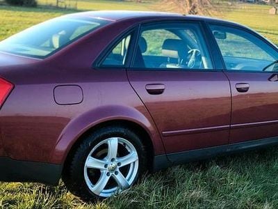 Gebraucht Audi A4 Design 220 PS (161 kW) 2002 Rot Limousine