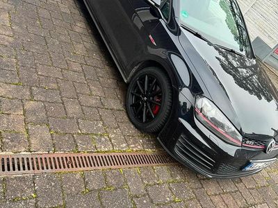 Schwarz Gebraucht 2014 VW Golf VII GTI Kombi | 20.395 €