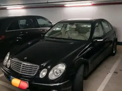 Second-hand Mercedes E200