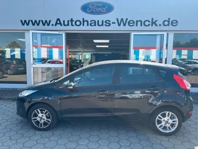 Gebraucht Ford Fiesta Trend 80 PS (58 kW) 2015 Schwarz Kleinwagen