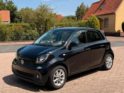 Gebraucht Smart ForFour Passion 71 PS (52 kW) 2016 Schwarz Kleinwagen
