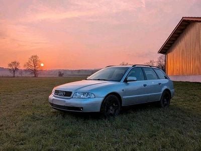 Second-hand Audi A4 165 CP (121 kW) 1999 Argintiu Break