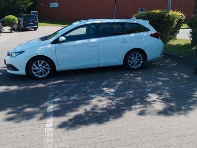 Toyota Auris Touring Sports