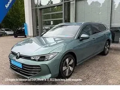 Gebraucht VW Passat Business 150 PS (110 kW) 2025 Maripositgrün metallic Kombi
