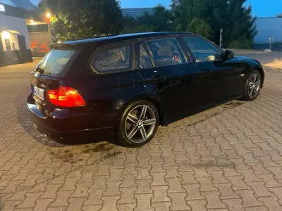 Gebraucht BMW 316 116 PS (85 kW) 2011 Schwarz Kombi