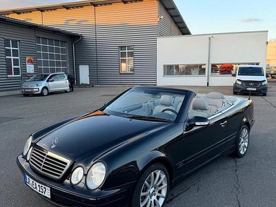 Gebraucht Mercedes CLK200 Edition 163 PS (119 kW) 2002 Schwarz Cabrio