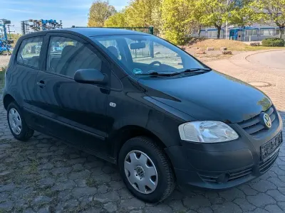 Używany VW Fox 75 KM (55 kW) 2008 Czarny Hatchback