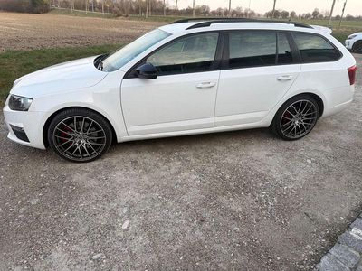 Gebraucht Skoda Octavia RS 220 PS (161 kW) 2014 Weiß Kleinwagen
