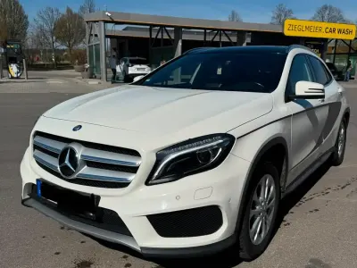Gebraucht Mercedes GLA220 AMG line 170 PS (125 kW) 2015 Weiß SUV