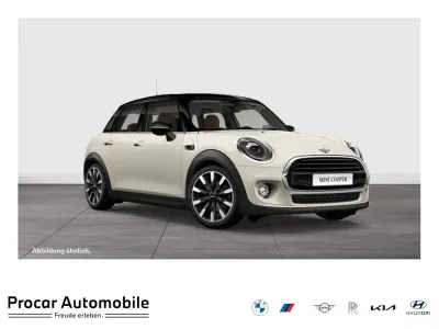 Używany Mini Cooper Chili 136 KM (100 kW) 2019 Biały Hatchback