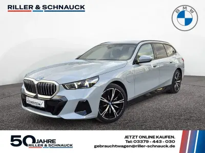 Usata BMW 530e M Sport 299 CV (219 kW) 2024 Grigio Station wagon