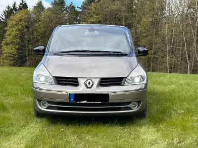 Gebraucht Renault Grand Espace 173 PS (127 kW) 2010 Braun Van / Kleinbus