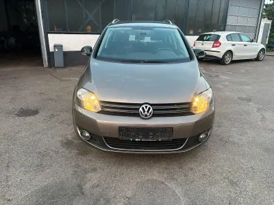 Gebraucht VW Golf VI Style 105 PS (77 kW) 2011 Braun Kleinwagen