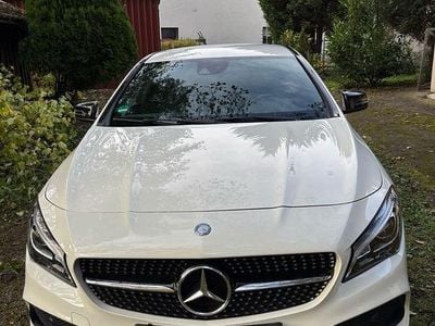 Mercedes CLA200