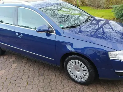 Gebraucht VW Passat 140 PS (102 kW) 2008 Blau Kombi