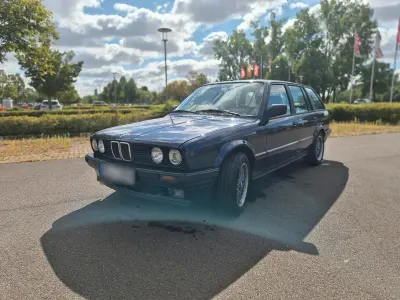 Gebraucht BMW 325 170 PS (125 kW) 1989 Blau Kombi