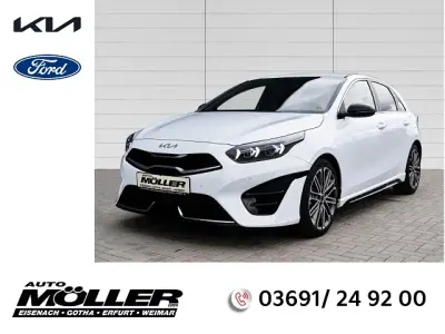 Neu Kia Ceed GT-Line 140 PS (102 kW) 2026 Weiss Kleinwagen