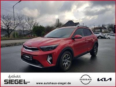 Rot Gebraucht 2020 Kia Stonic Spirit SUV | 14.990 € (Fairer Preis)