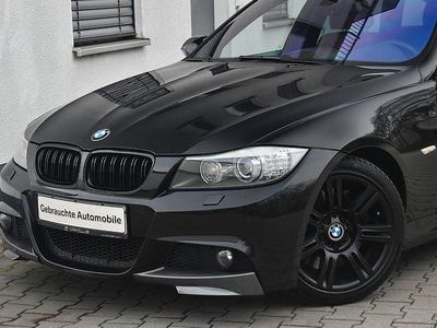 Saphirschwarz Gebraucht 2009 BMW 330 Performance Kombi | 16.991 €