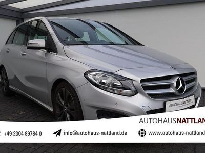 Gebraucht Mercedes B180 Style 122 PS (89 kW) 2018 Silber Van / Kleinbus