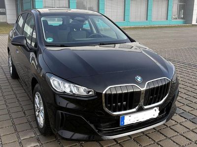 Second-hand BMW 218 Efficient Dynamics 150 CP (110 kW) 2022 Negru Break