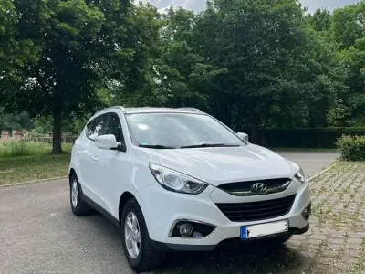 Gebraucht Hyundai ix35 Style 163 PS (119 kW) 2013 Weiß SUV