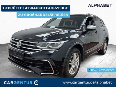 Gebraucht VW Tiguan Allspace R-line 200 PS (147 kW) 2023 Deep black perleffekt (metallic) SUV