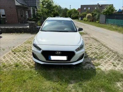 Gebraucht Hyundai i30 YES! 99 PS (72 kW) 2019 Weiß Limousine