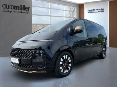 Gebraucht Hyundai Staria Signature 177 PS (130 kW) 2022 Schwarz Van / Kleinbus