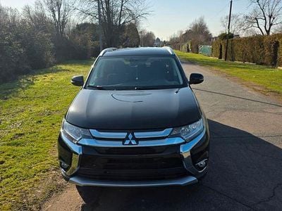 Gebraucht Mitsubishi Outlander Edition 150 PS (110 kW) 2017 Schwarz SUV