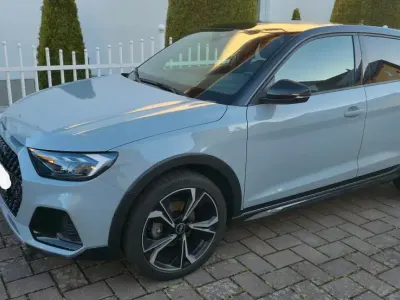 Gebraucht Audi A1 Edition .1 116 PS (85 kW) 2020 Grau SUV