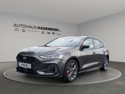 Magnetic metallic Neu 2025 Ford Focus ST-Line Limousine | 30.950 € (Etwas zu teuer)