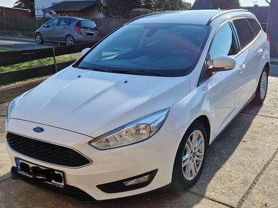 Gebraucht Ford Focus Trend 120 PS (88 kW) 2018 Weiß Kombi