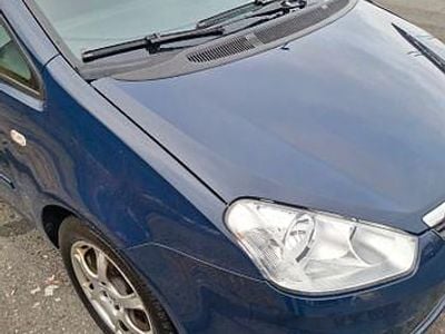 Begagnad Ford C-MAX Style 101 HK (74 kW) 2010 Blå Minibuss