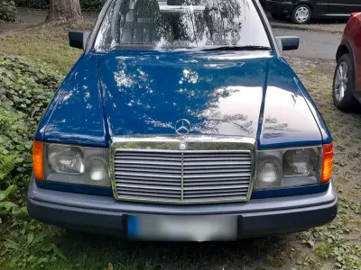 Gebraucht Mercedes 200 107 PS (78 kW) 1988 Blau Limousine