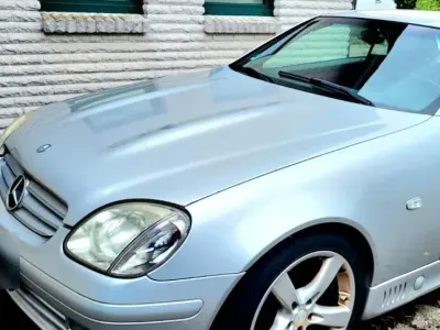 Gebraucht Mercedes SLK230 193 PS (141 kW) 1996 Silber Cabrio