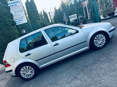 VW Golf IV