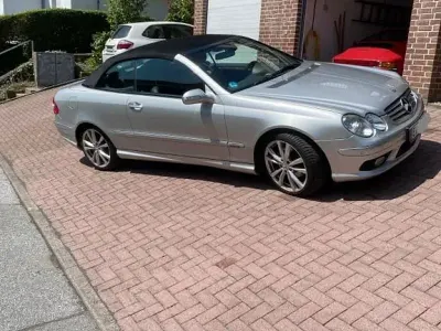 Gebraucht Mercedes CLK320 Elegance 218 PS (160 kW) 2004 Silber Cabrio