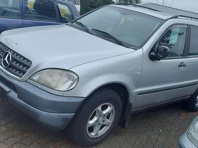 Mercedes ML320