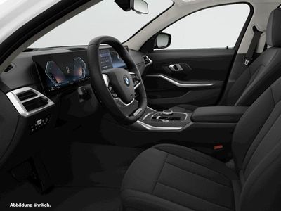 Weiß Gebraucht 2025 BMW 318 Limousine | 37.733 € (Etwas zu teuer)