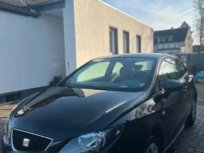 Używany Seat Ibiza 75 KM (55 kW) 2011 Czarny Hatchback