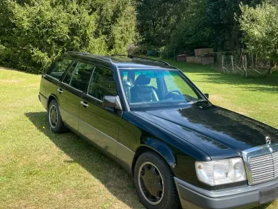 Gebraucht Mercedes E320 220 PS (161 kW) 1992 Schwarz Kombi