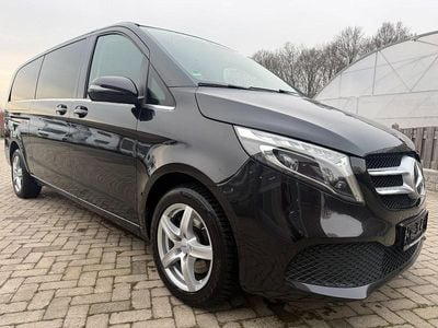 Schwarz Gebraucht 2019 Mercedes V250 Avantgarde Van / Kleinbus | 43.000 €